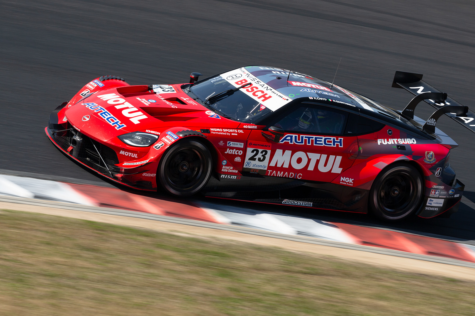 SUPER GT 岡山 Nissan Z GT500_a0003166_16554471.jpg
