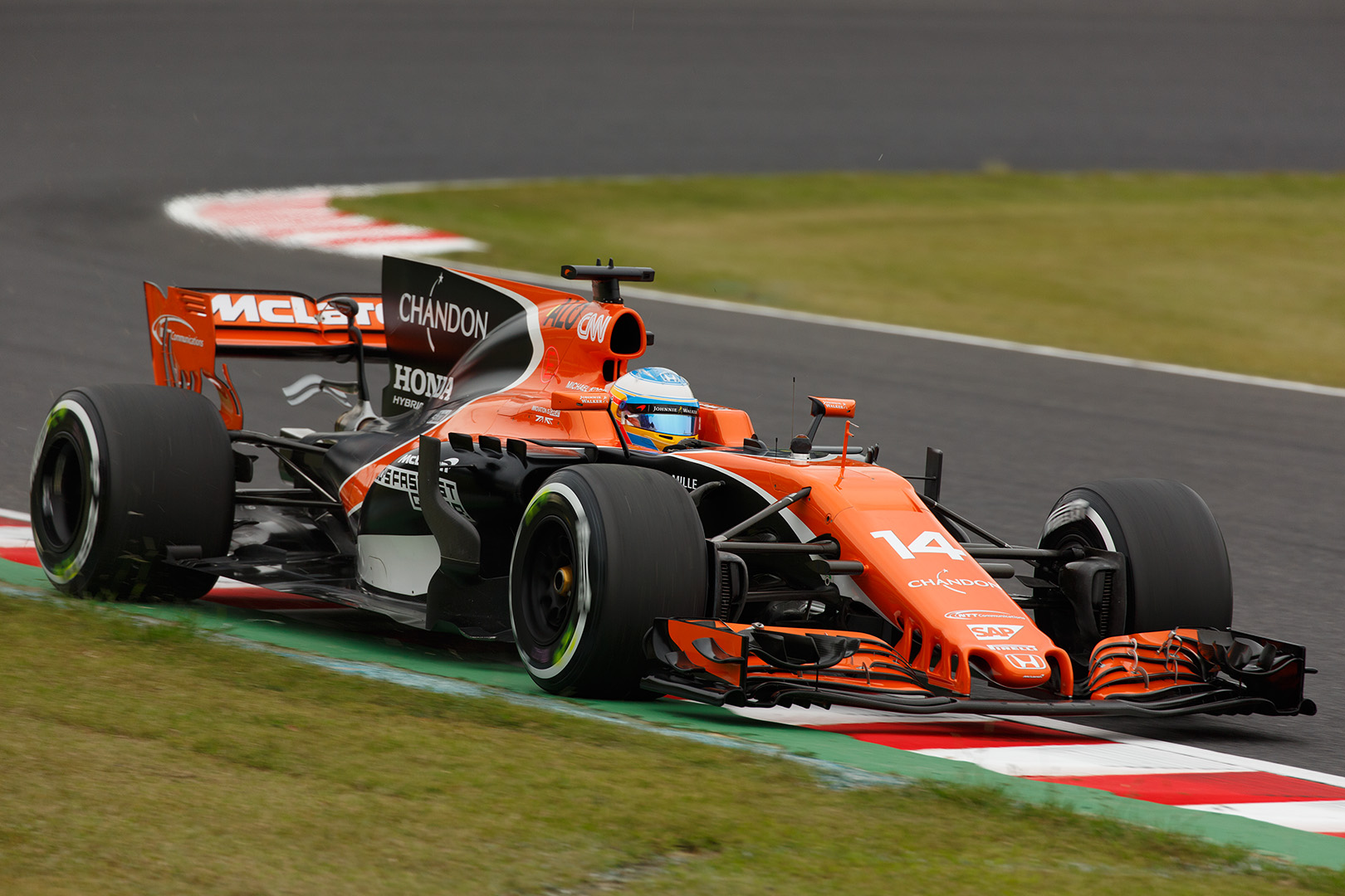 Ｆ１ 金曜 （鈴鹿サーキット　ヘアピン）_a0003166_1657556.jpg