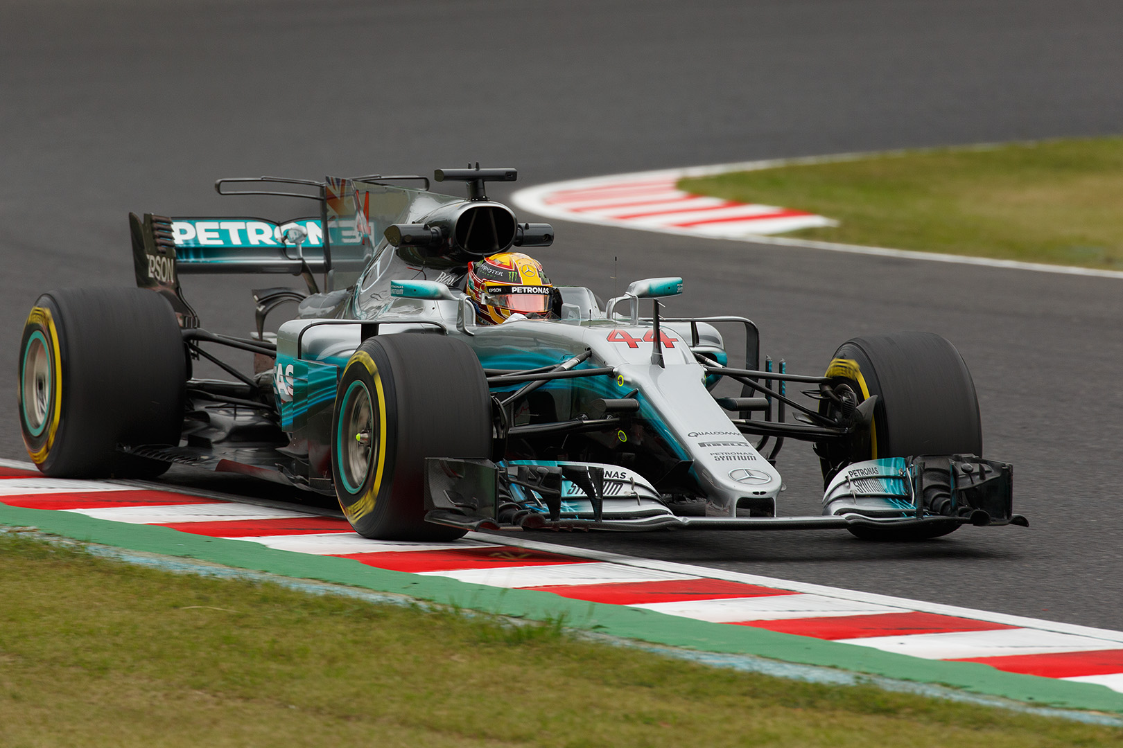 Ｆ１ 金曜 （鈴鹿サーキット　ヘアピン）_a0003166_16575752.jpg