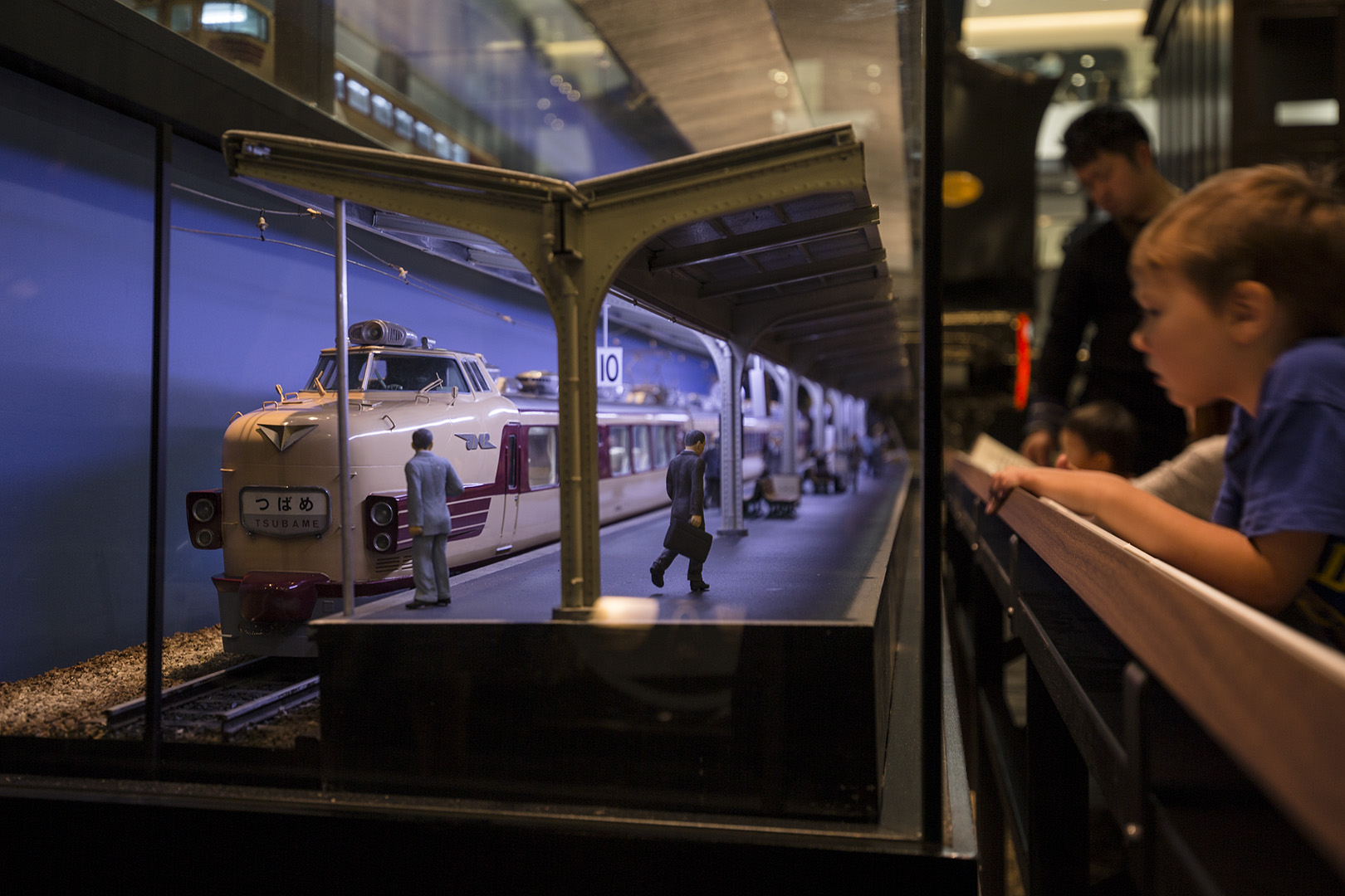 京都鉄道博物館、.京都駅 大階段_a0003166_1721085.jpg