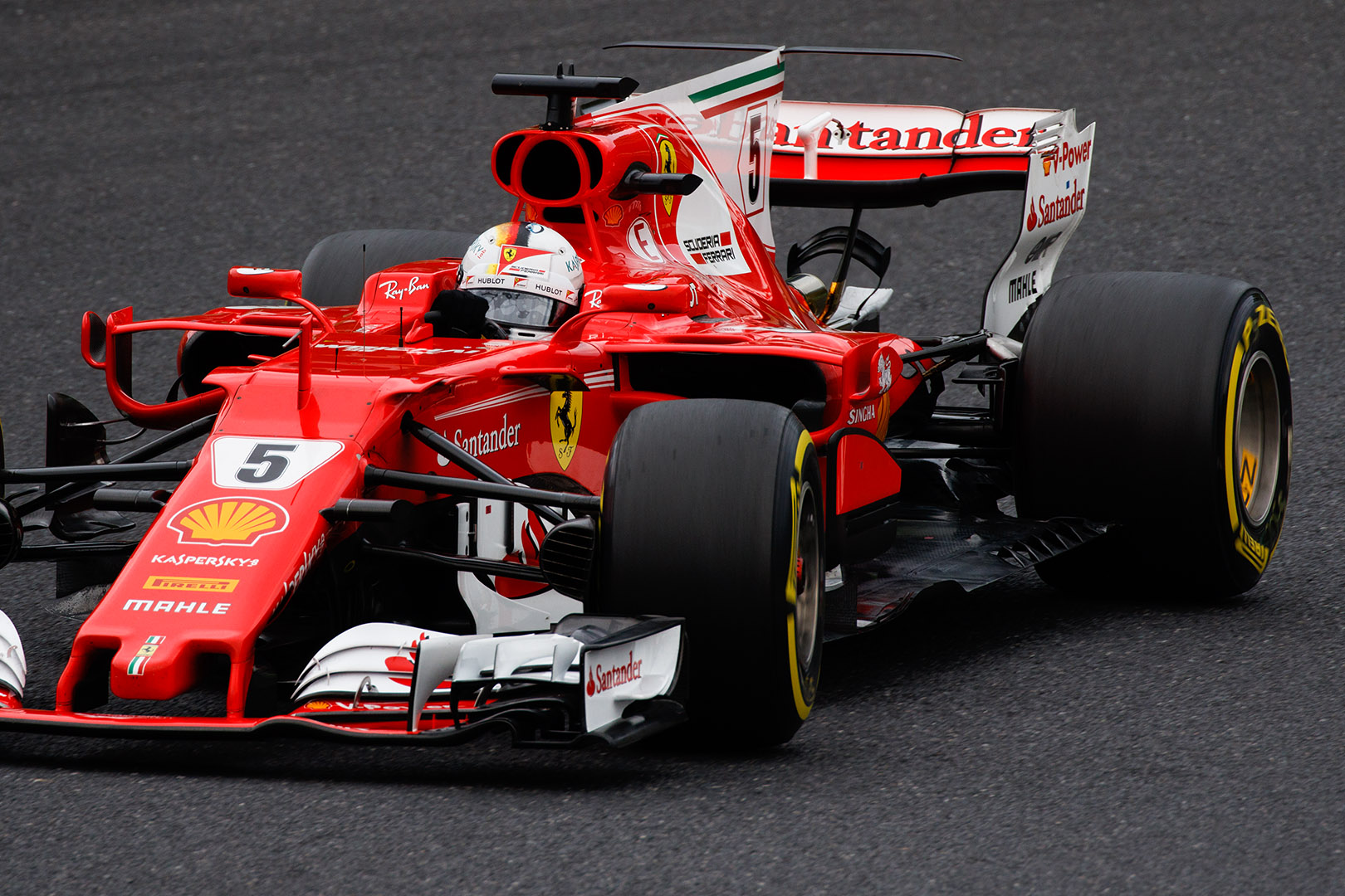 Ｆ１ 土曜 （鈴鹿サーキット）_a0003166_17434849.jpg