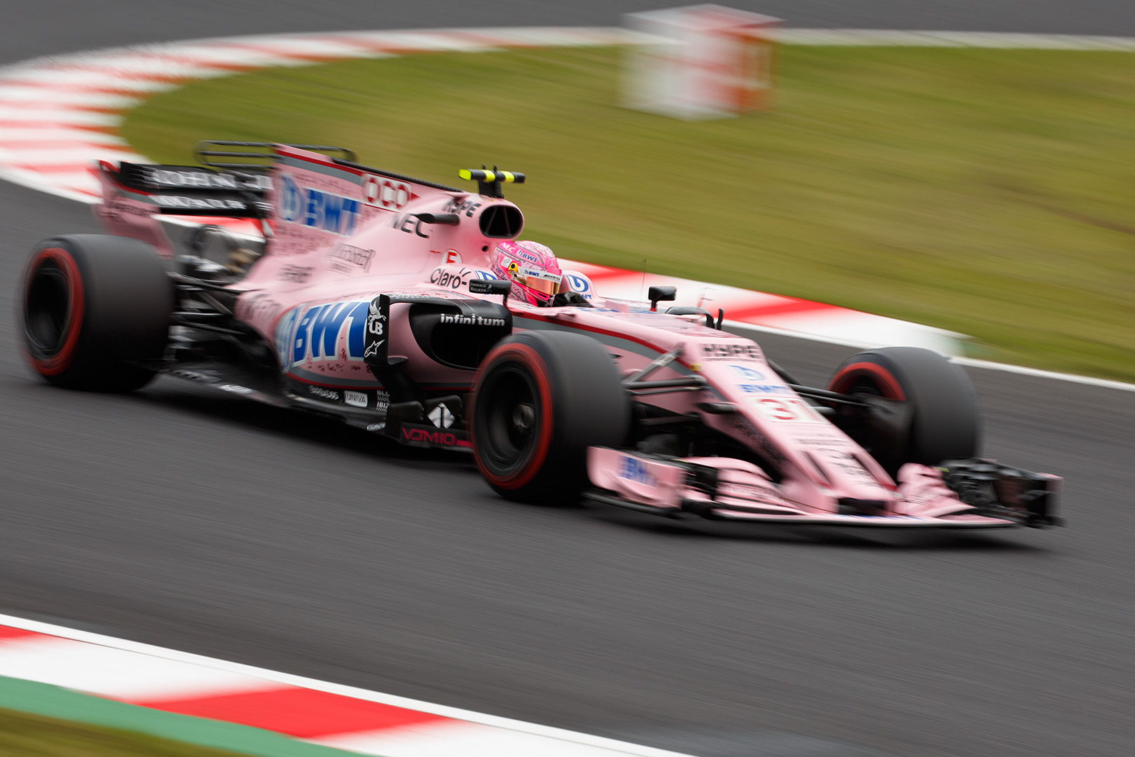 Ｆ１ 土曜 （鈴鹿サーキット）_a0003166_17434957.jpg