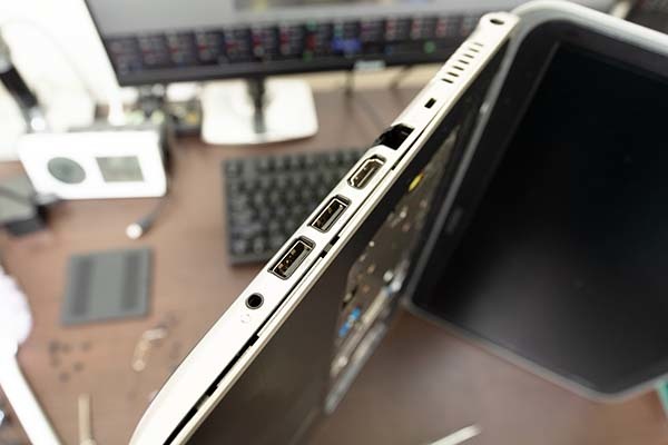 DELL Inspiron 15z 5523 を分解して、ＨＤＤをＳＳＤに交換したメモ_a0003166_18314423.jpg