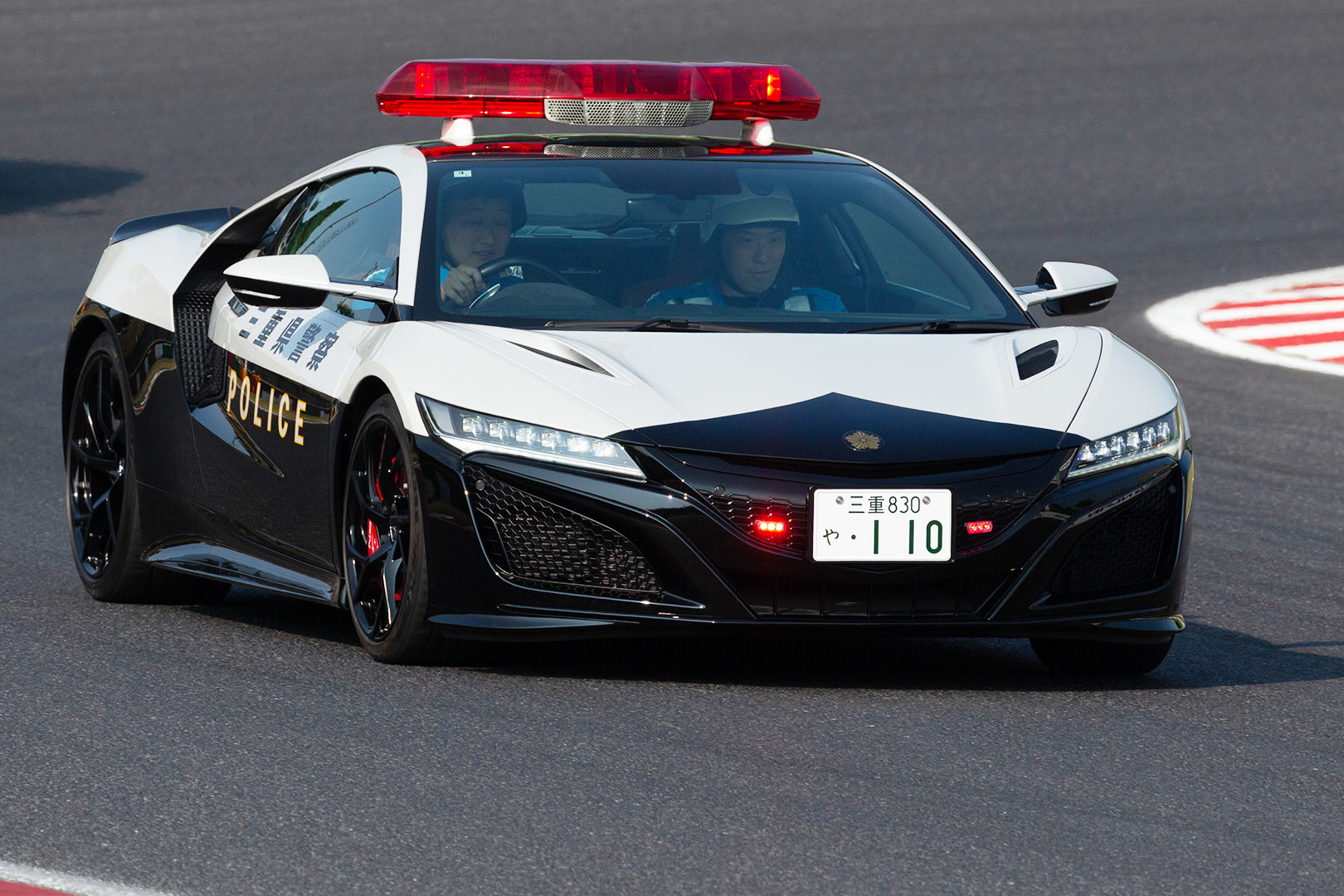 NSXのパトカー、NT1100Pなど（SUPER GT 鈴鹿）_a0003166_18582167.jpg