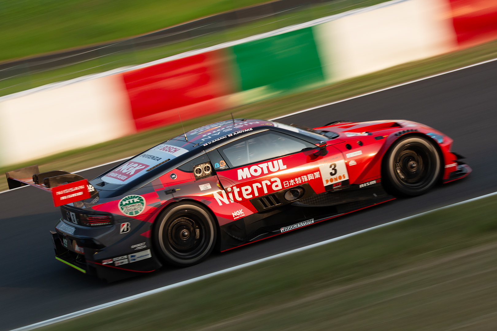 SUPER GT 鈴鹿 GT500 その１_a0003166_19324104.jpg