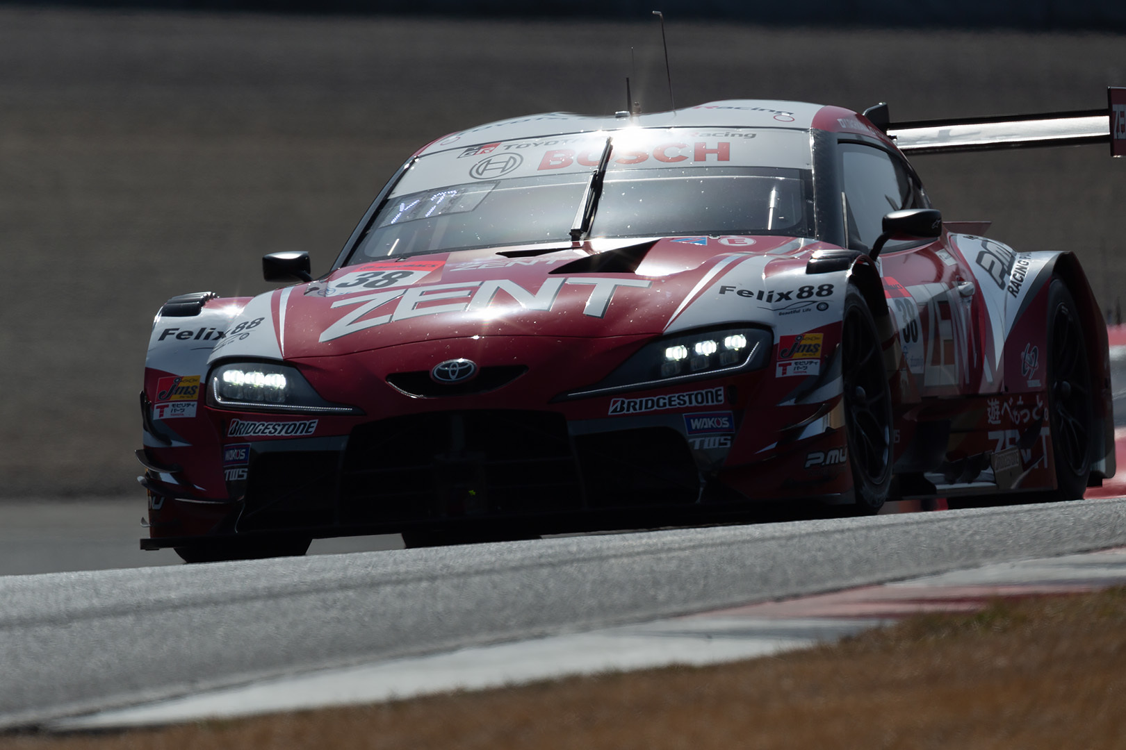 ZENT ニューカラー など（SUPER GT 岡山 テスト）_a0003166_19460438.jpg