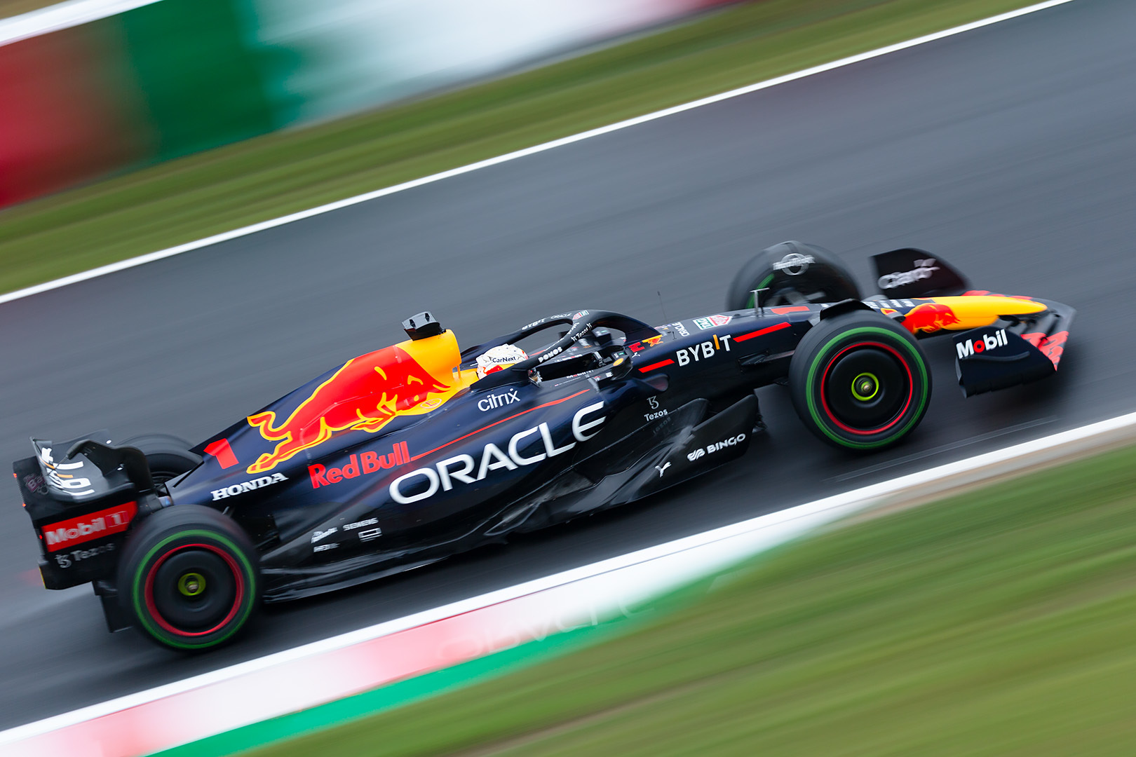 F1 ヘアピンから２００Ｒの間（ＦＰ２）_a0003166_19520484.jpg
