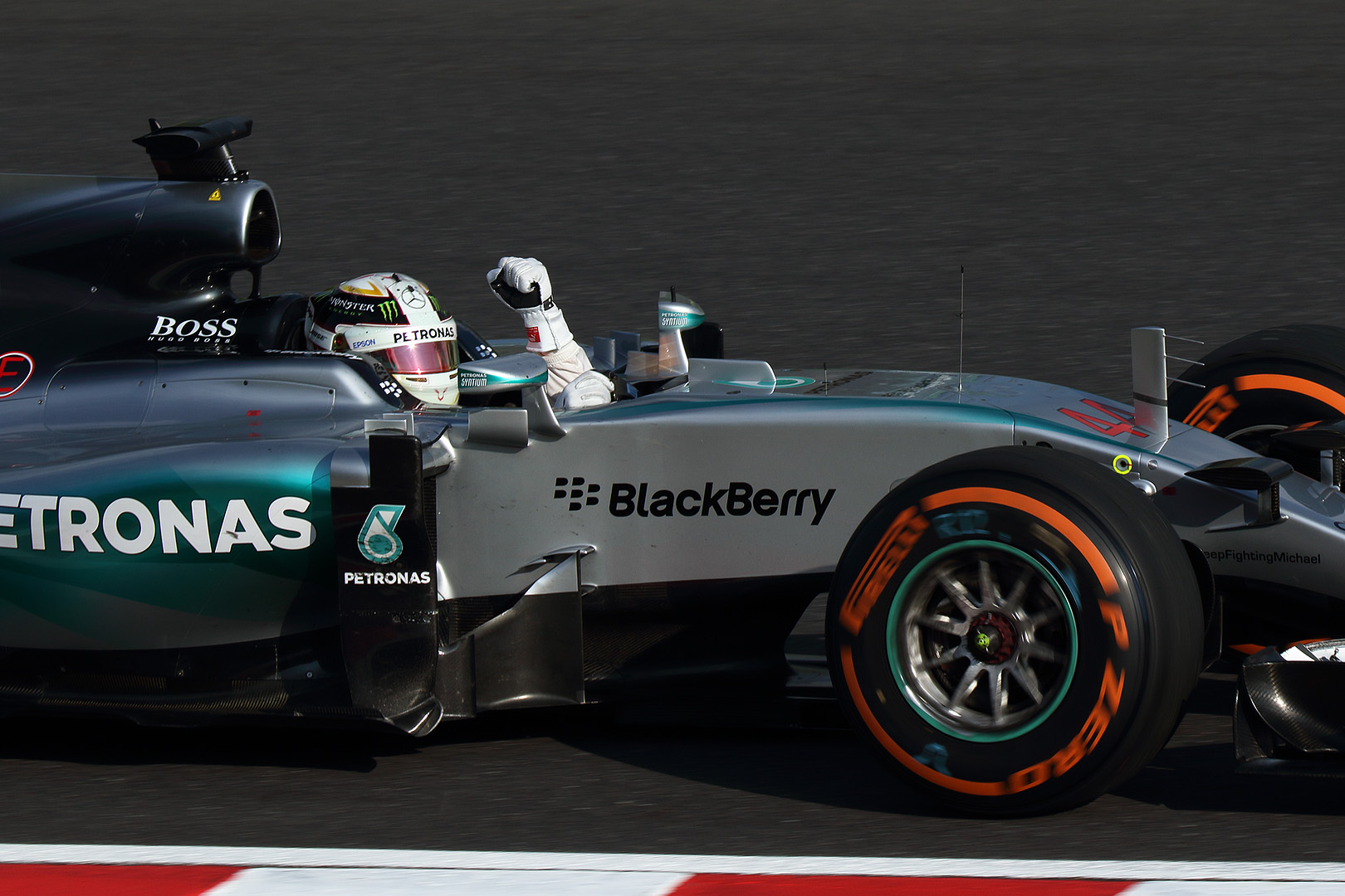 Ｆ１ 日本ＧＰ 写真（その１）_a0003166_2043358.jpg
