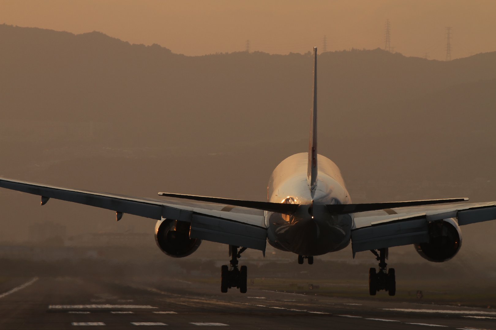 飛行機　（千里川）_a0003166_2054523.jpg