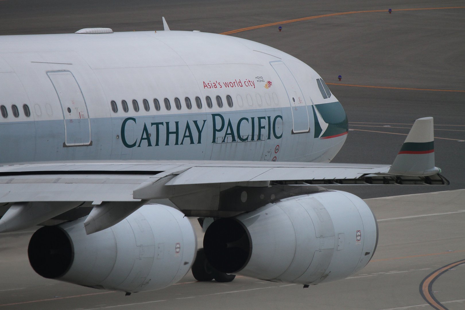 飛行機 （セントレア スカイデッキ）_a0003166_20571628.jpg