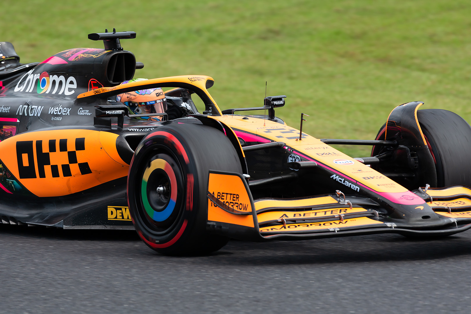 F1 ＦＰ３ その２_a0003166_21074242.jpg