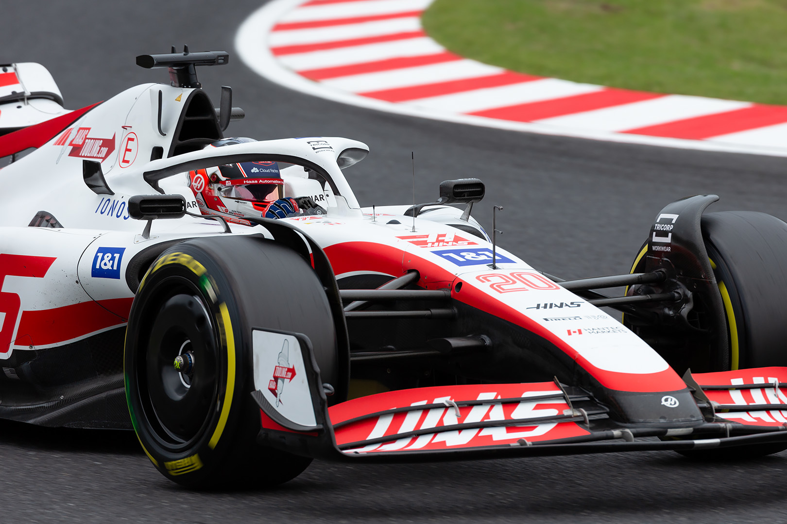 F1 ＦＰ３ その２_a0003166_21101727.jpg