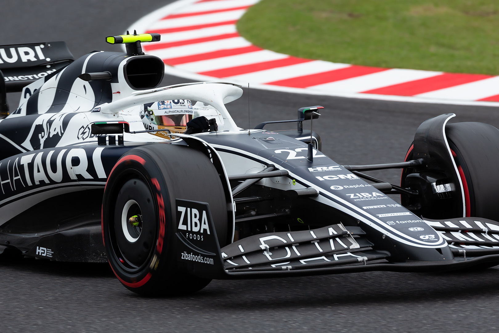 F1 ＦＰ３ その２_a0003166_21133427.jpg
