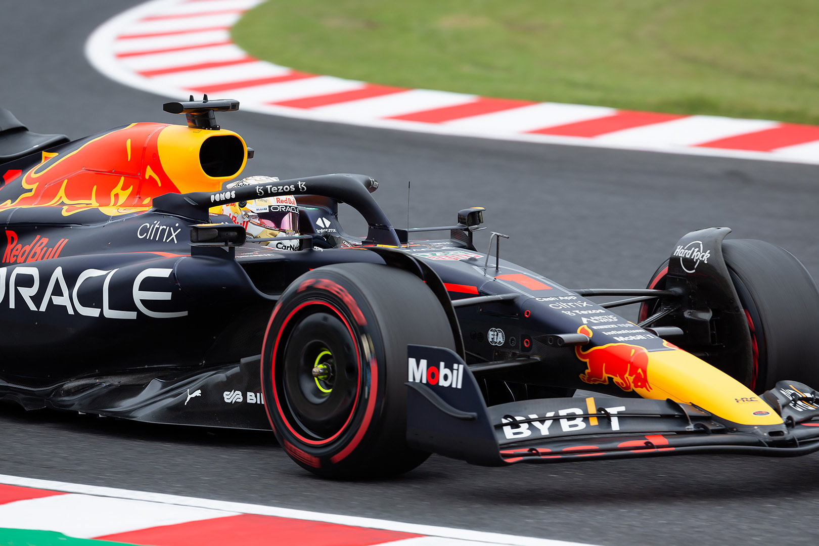 F1 ＦＰ３ その２_a0003166_21145268.jpg