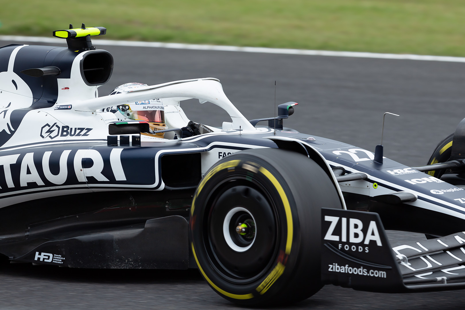 F1 ＦＰ３ その２_a0003166_21160180.jpg