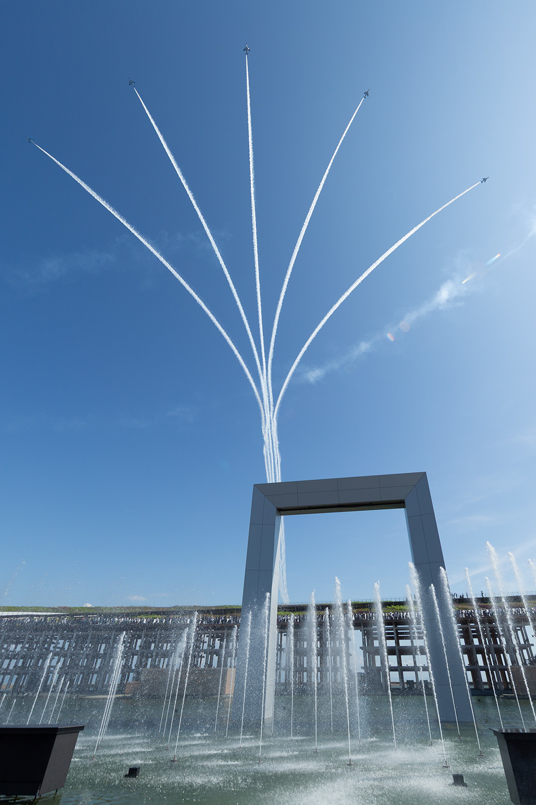 万博 ブルーインパルス ７月１３日 その２　噴水とレベルサンライズなど_a0003166_21241339.jpg