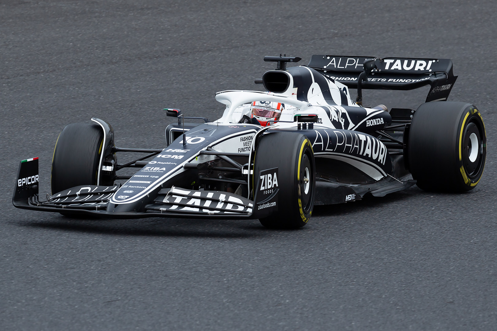 F1 ＦＰ３ その３_a0003166_21264298.jpg