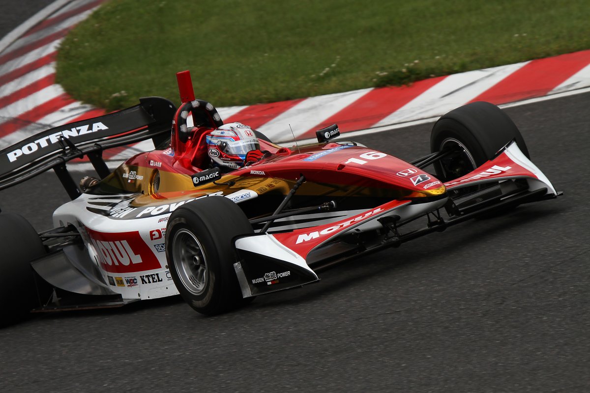 バイク＆車　（鈴鹿２＆４レース）_a0003166_21295549.jpg
