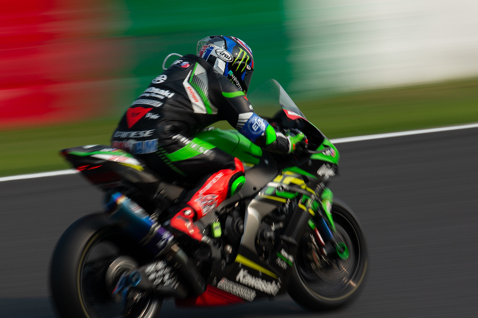 鈴鹿８時間耐久ロードレース（その１）_a0003166_21332657.jpg
