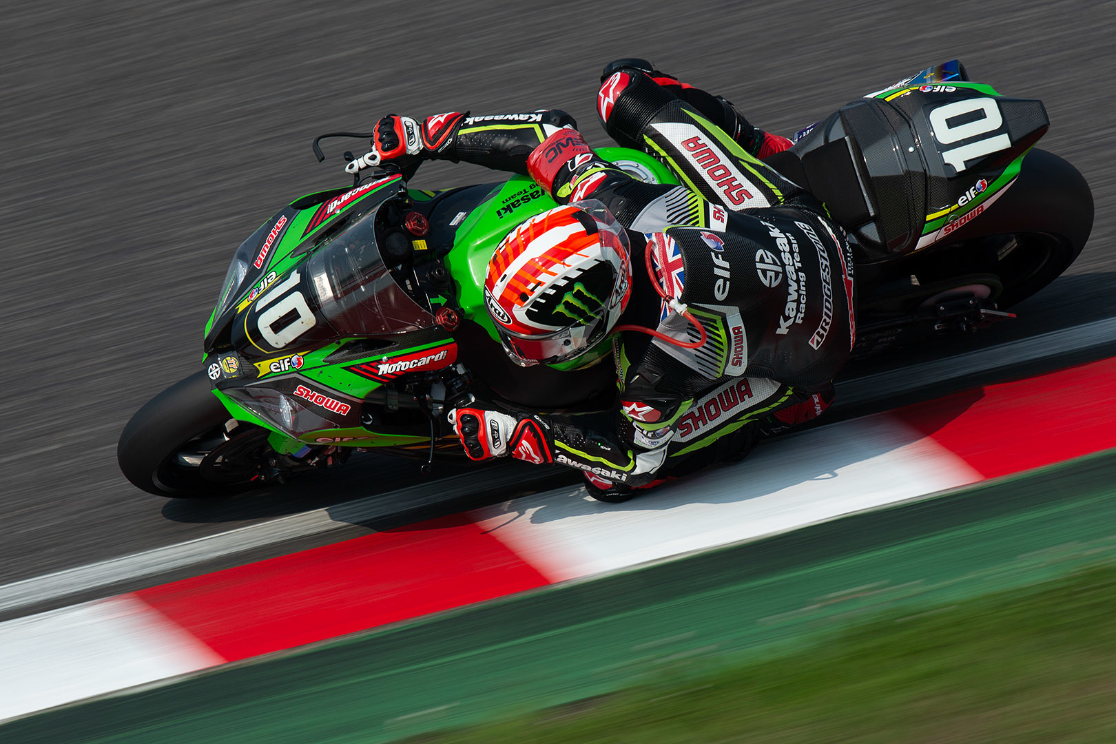 鈴鹿８時間耐久ロードレース（その２）_a0003166_21350545.jpg