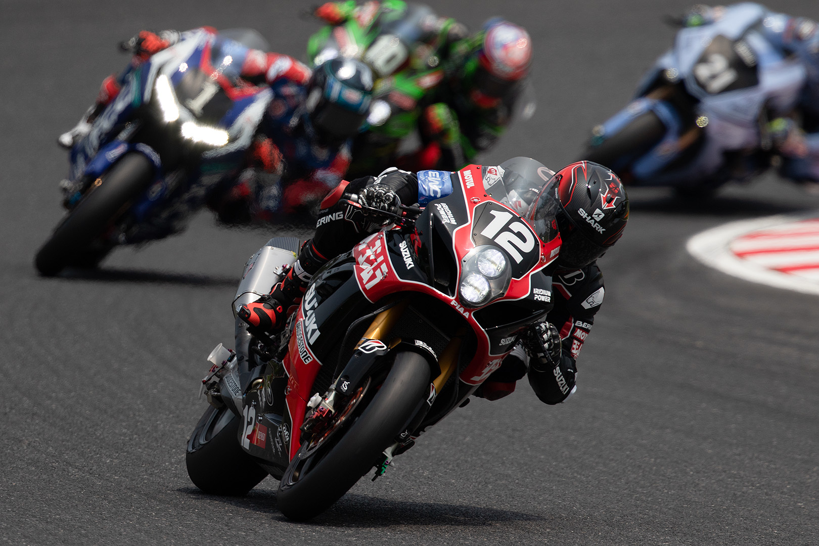 鈴鹿８時間耐久ロードレース（その３）_a0003166_21360641.jpg