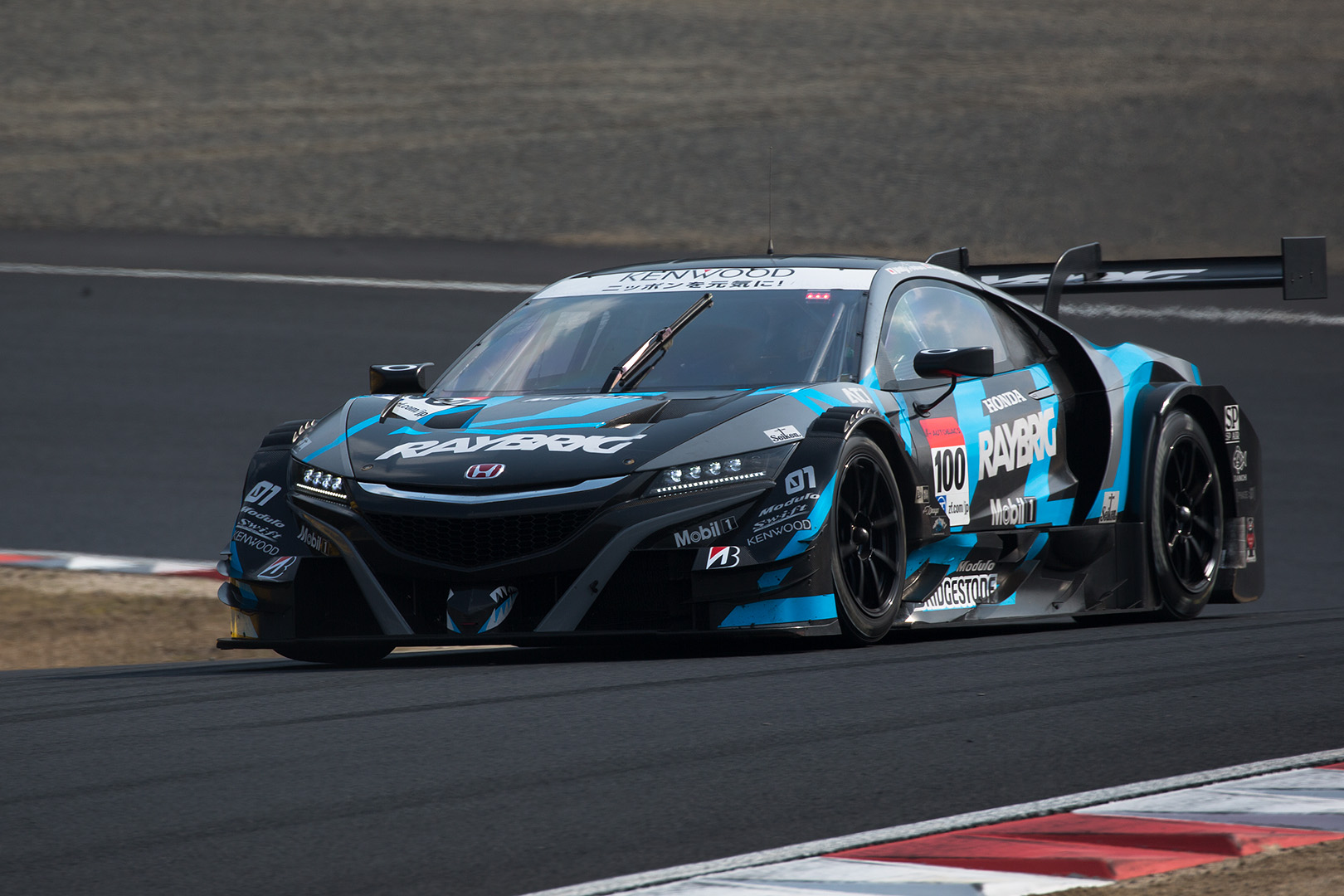 スーパーＧＴ公式テスト　岡山国際サーキット_a0003166_21432456.jpg