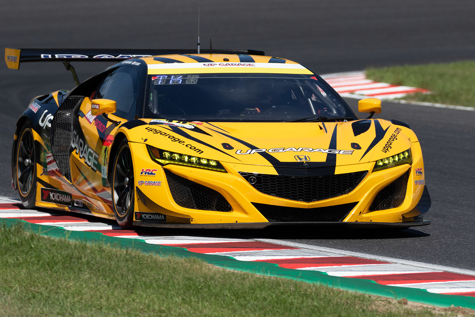 SUPER GT 第5戦 鈴鹿（その２ UPGARAGE NSX GT3）_a0003166_21510770.jpg