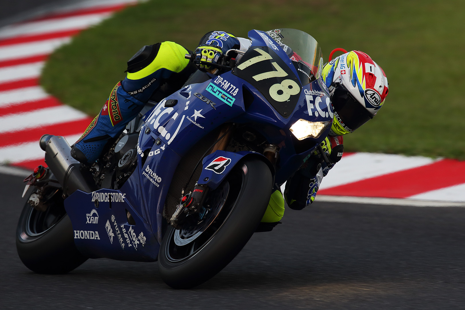 鈴鹿８耐_a0003166_2192828.jpg