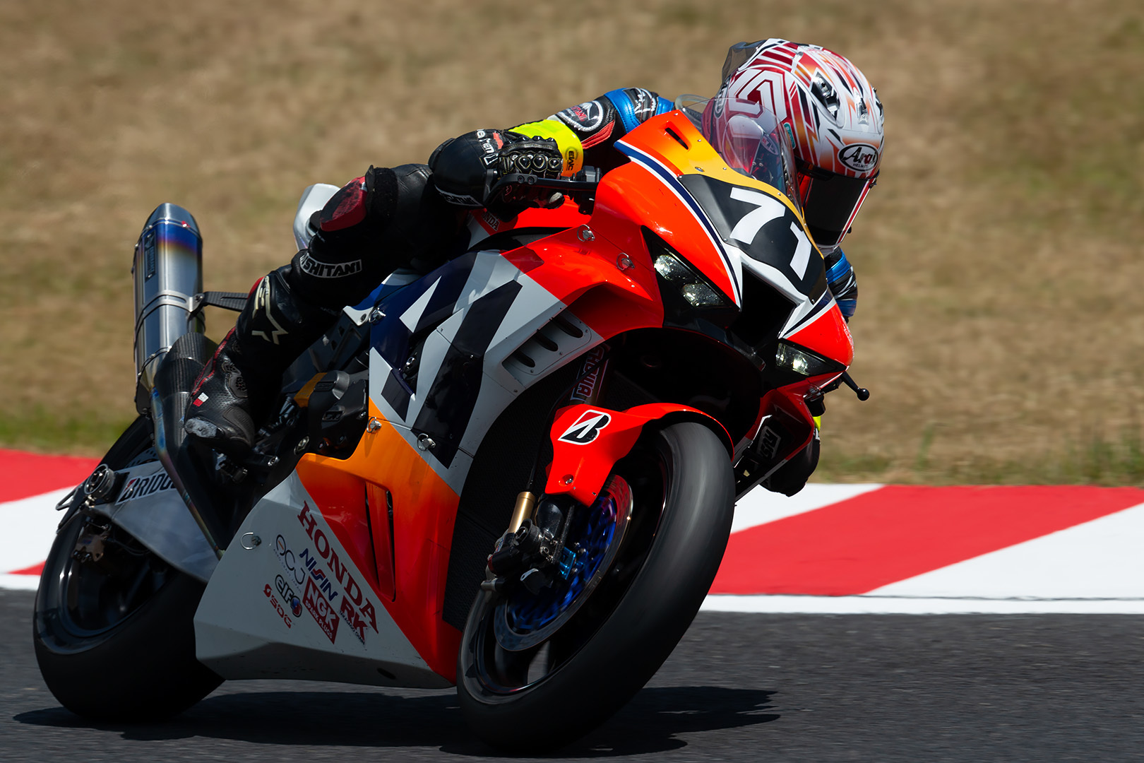 鈴鹿８時間耐久ロードレース その３_a0003166_22083386.jpg