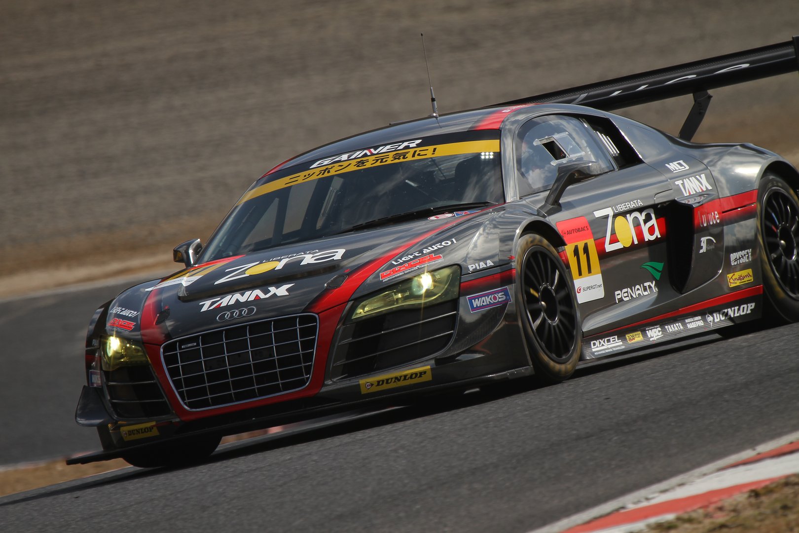 SUPER GT 岡山　2012年 新車種_a0003166_22103450.jpg