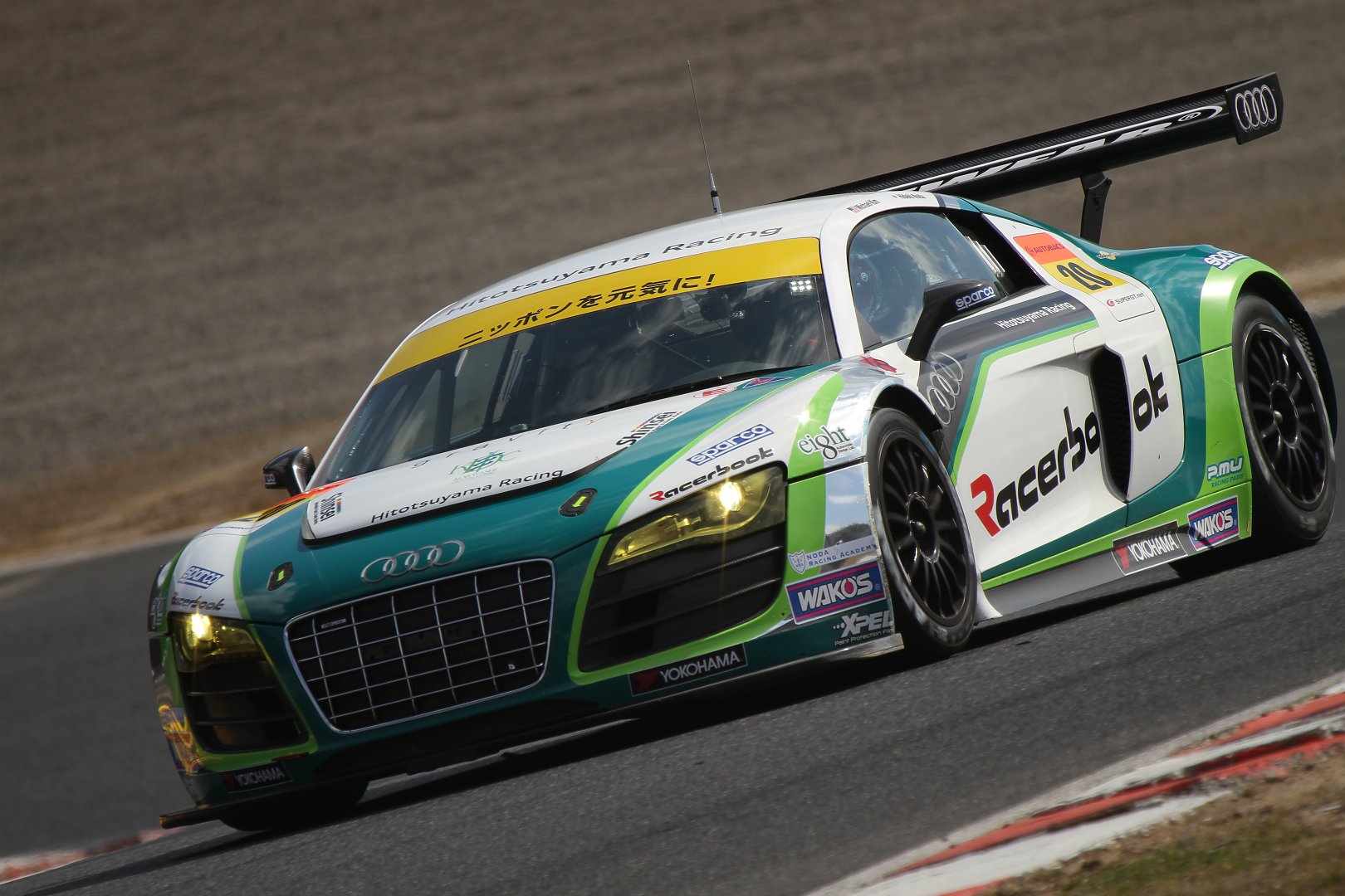 SUPER GT 岡山　2012年 新車種_a0003166_22103523.jpg
