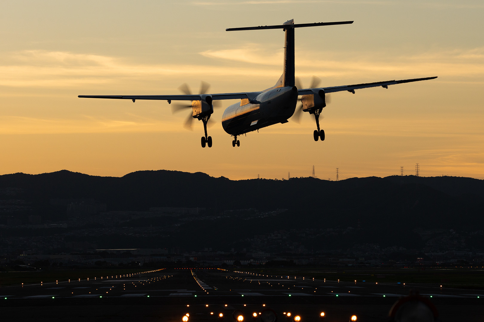夕焼け　大阪空港　その３_a0003166_22160593.jpg
