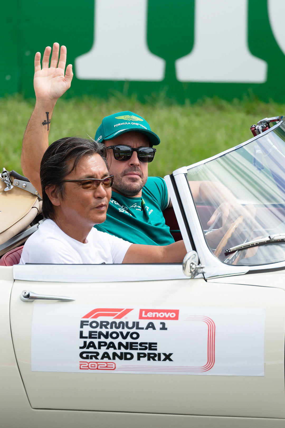 F1 ドライバーズパレード （アロンソ、ボッタス、ヒュルケンベルグ、マグヌッセン、周、ストロール、サージェント）_a0003166_22180088.jpg