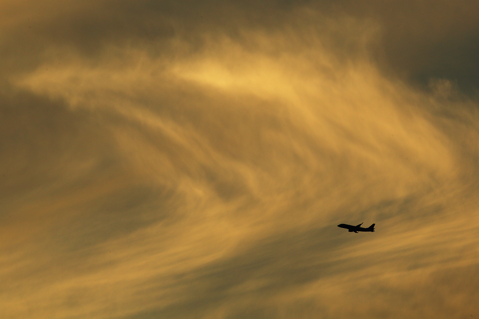 飛行機　夕焼け （伊丹空港 千里川）_a0003166_222571.jpg