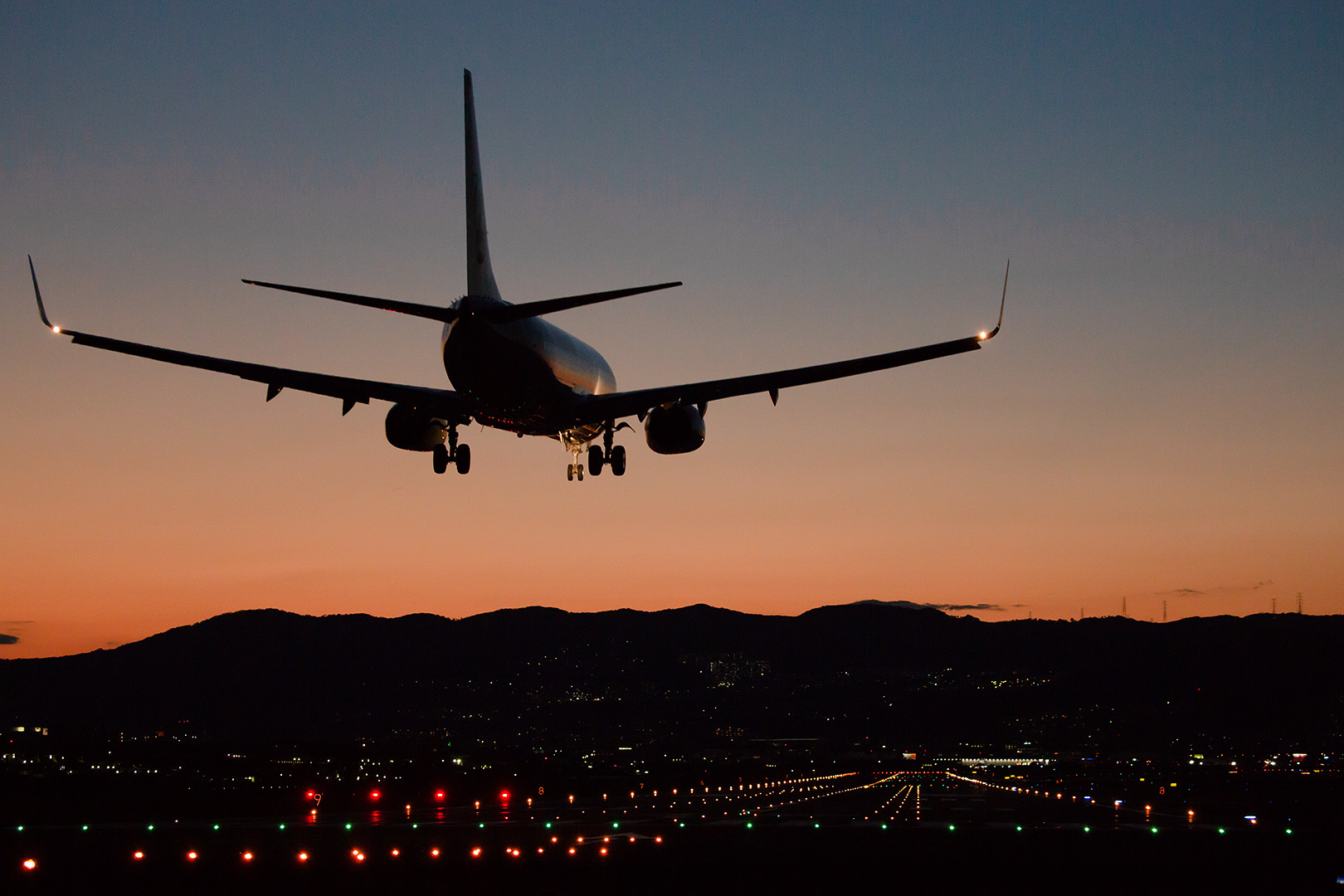 飛行機 夕焼け（伊丹空港 千里川）_a0003166_22275579.jpg