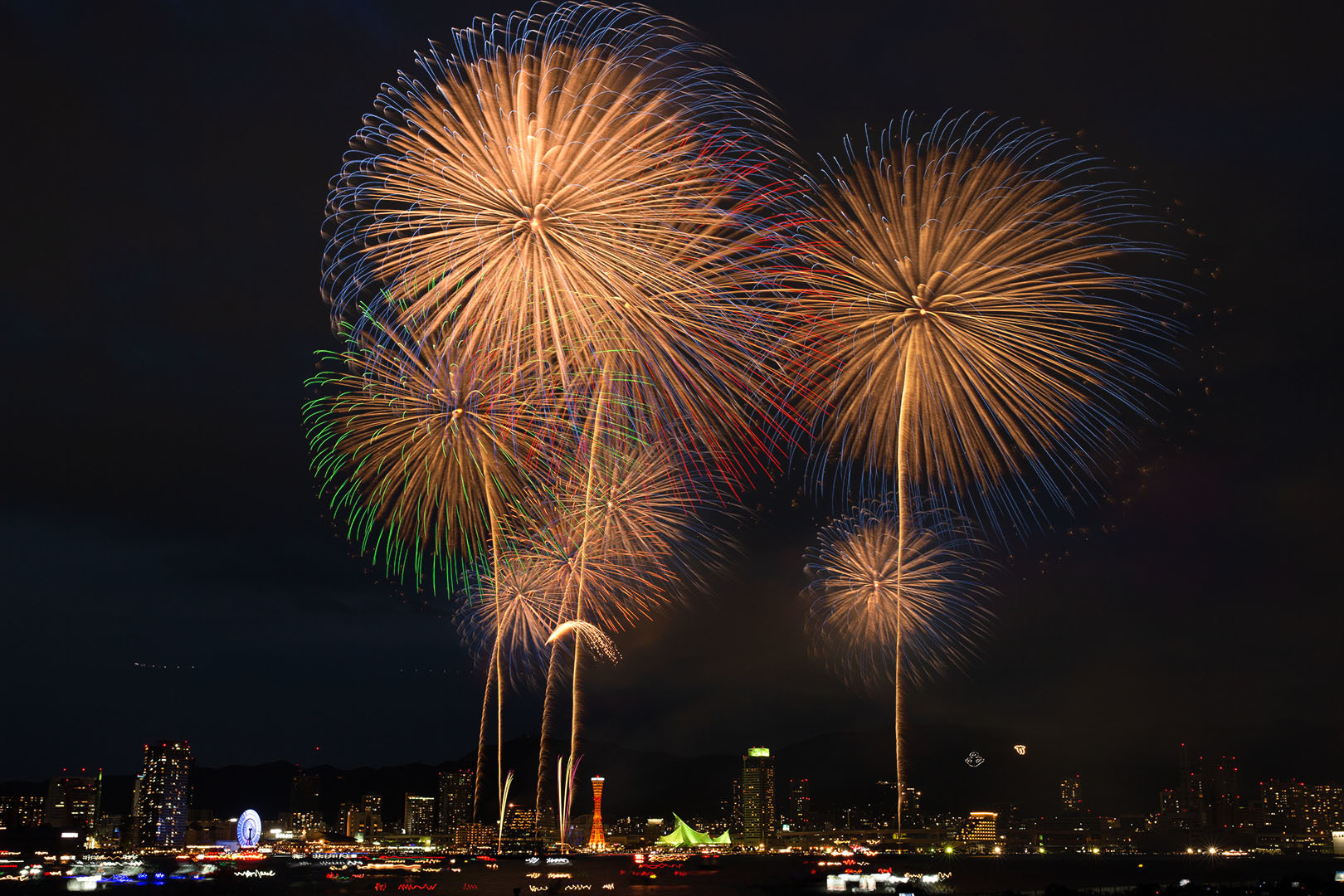みなとこうべ海上花火大会_a0003166_22373788.jpg