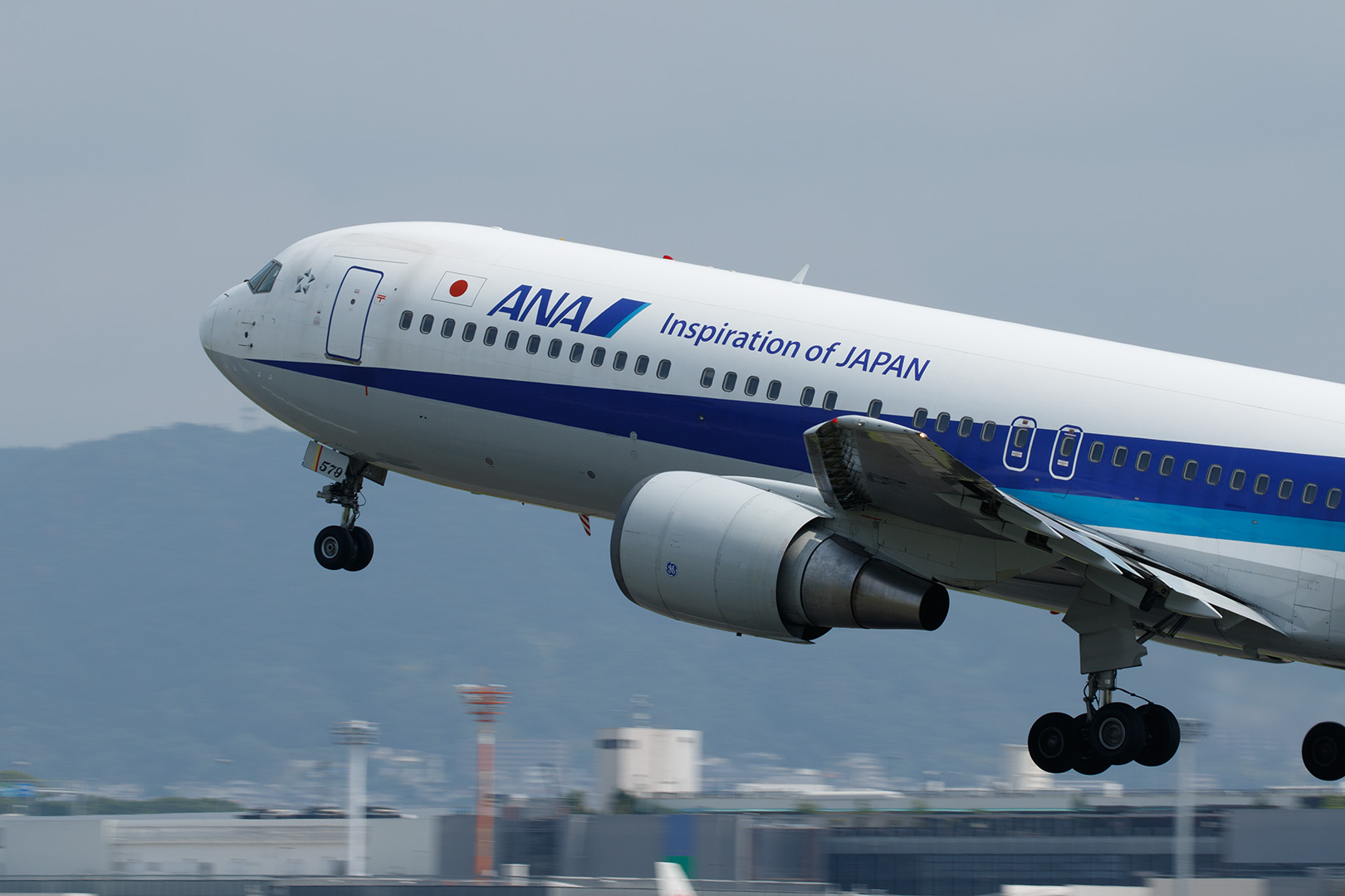 C-3PO ANA JET など （伊丹スカイパーク）_a0003166_22384667.jpg