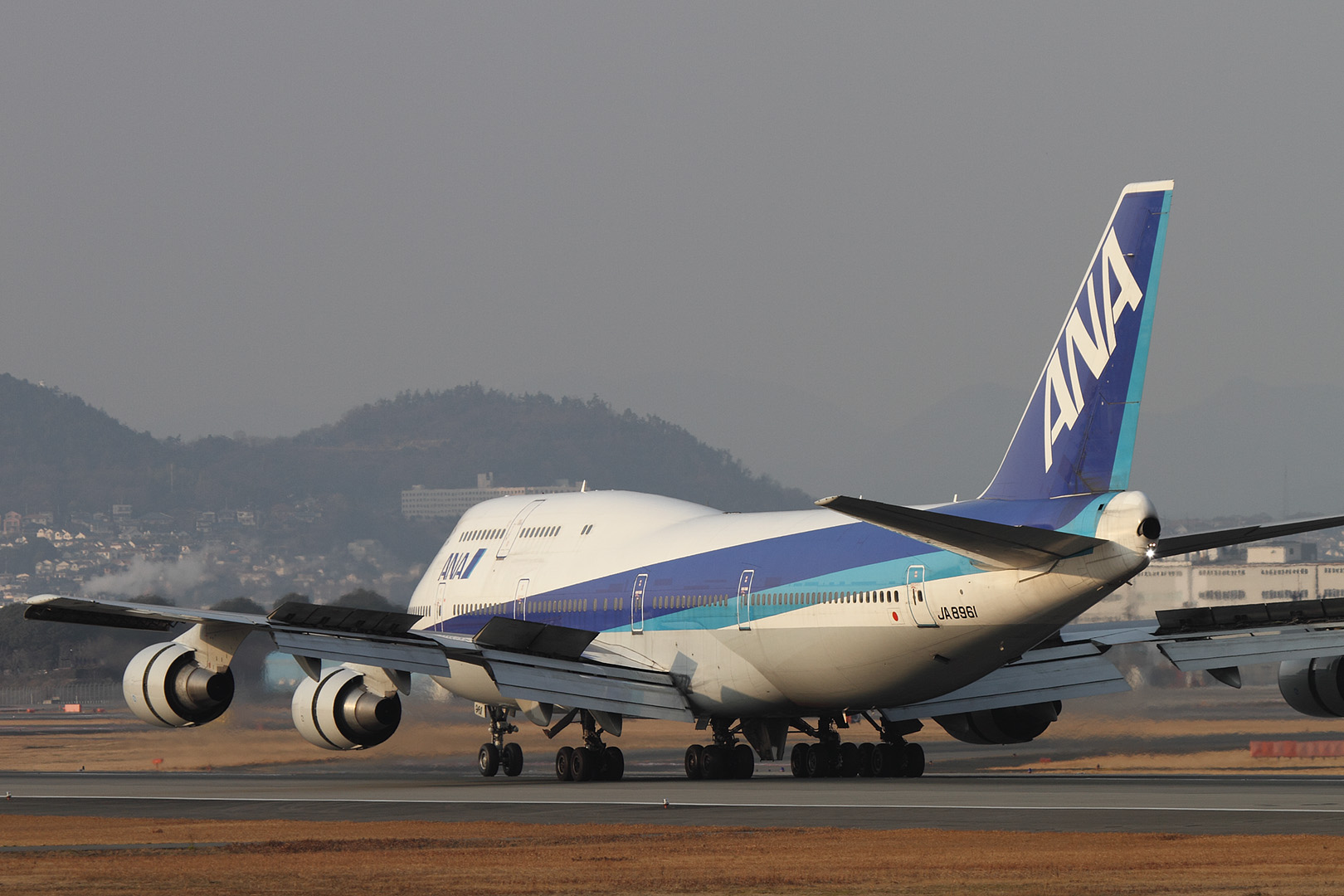 Ｂ７４７ 伊丹イベント 昼、夜 （伊丹空港 伊丹スカイパーク）_a0003166_22391557.jpg