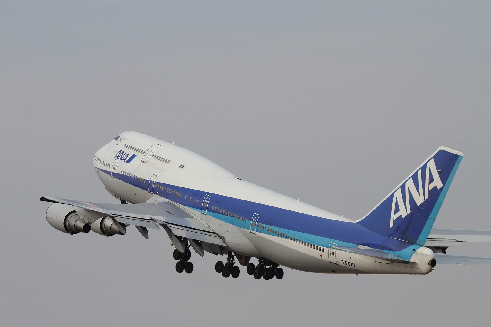 Ｂ７４７ 伊丹イベント 昼、夜 （伊丹空港 伊丹スカイパーク）_a0003166_22394322.jpg