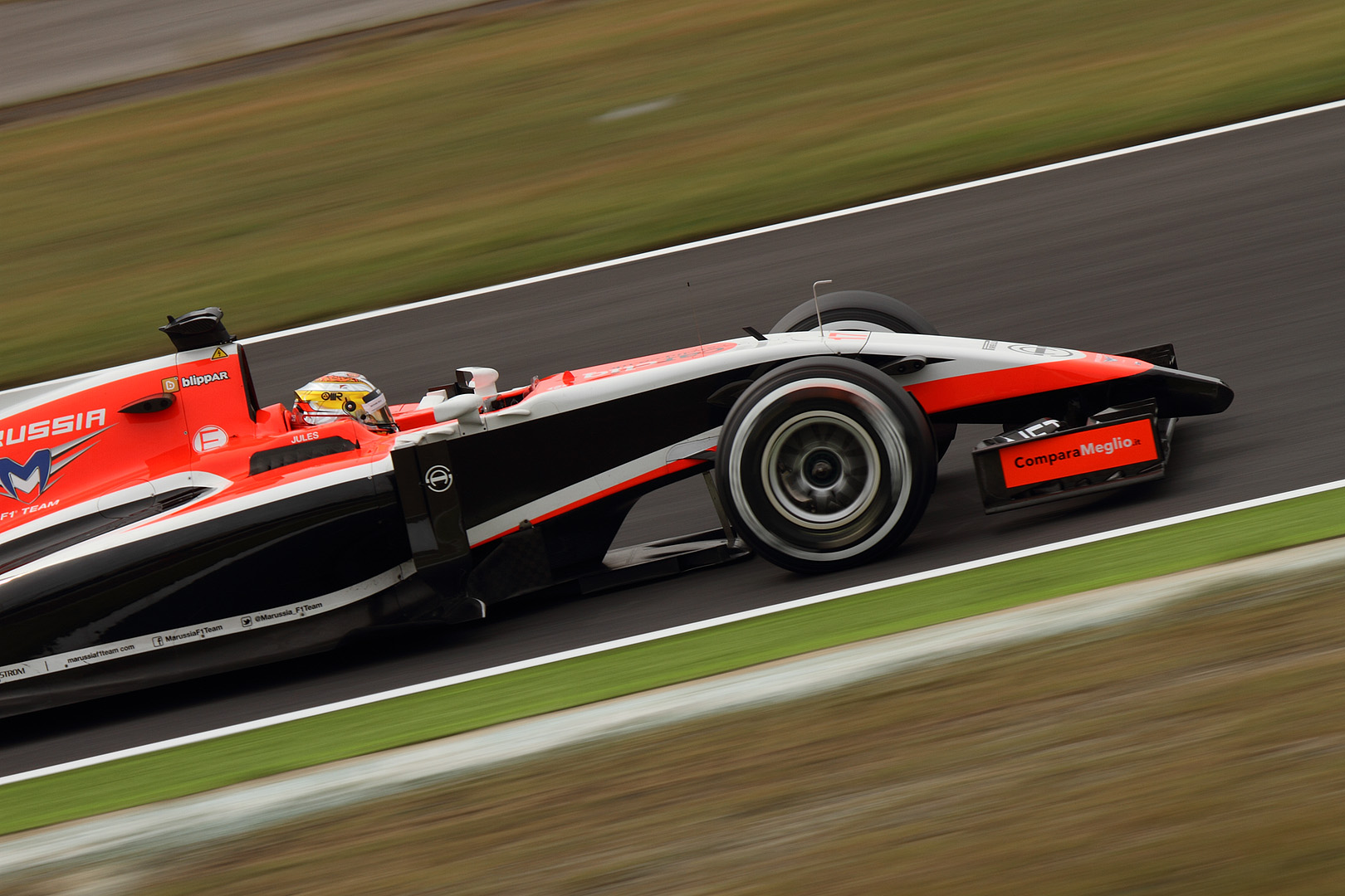 Ｆ１　日本ＧＰ 写真_a0003166_22472837.jpg