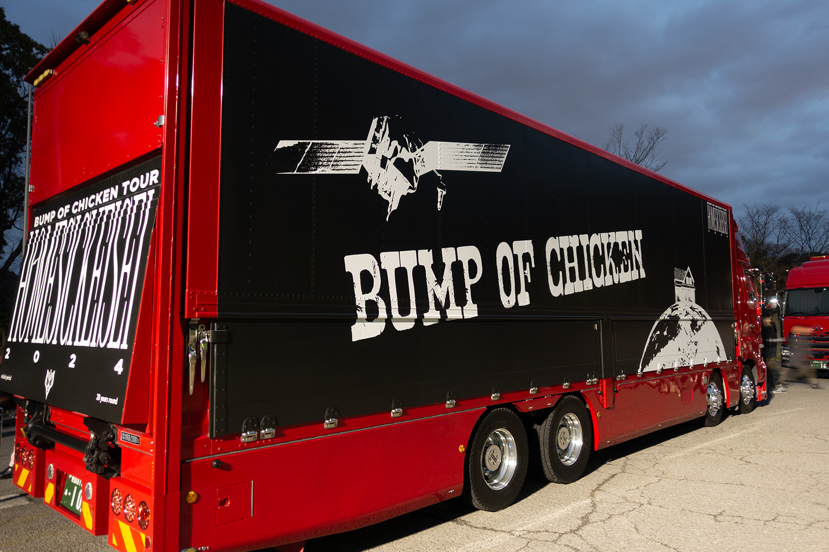 BUMP OF CHICKENのトラック　HOMESICKEISEI 2024_a0003166_22481294.jpg