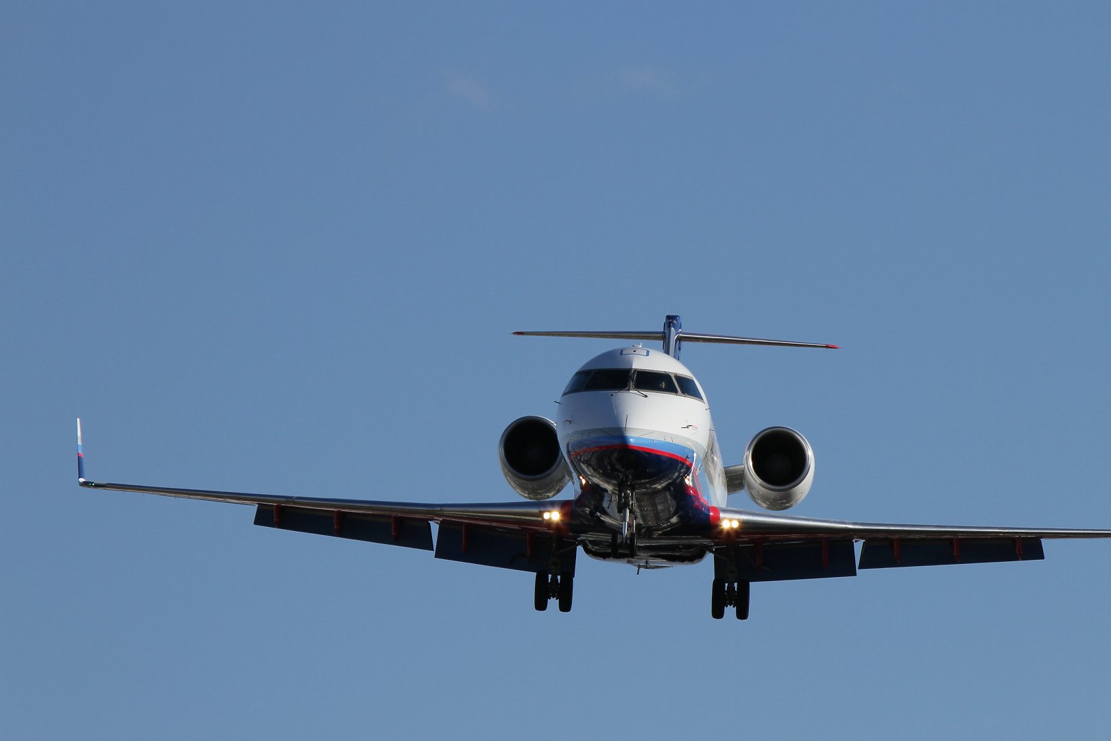 Ｂ７７７、ＣＲＪ　（伊丹空港、千里川）_a0003166_22524233.jpg