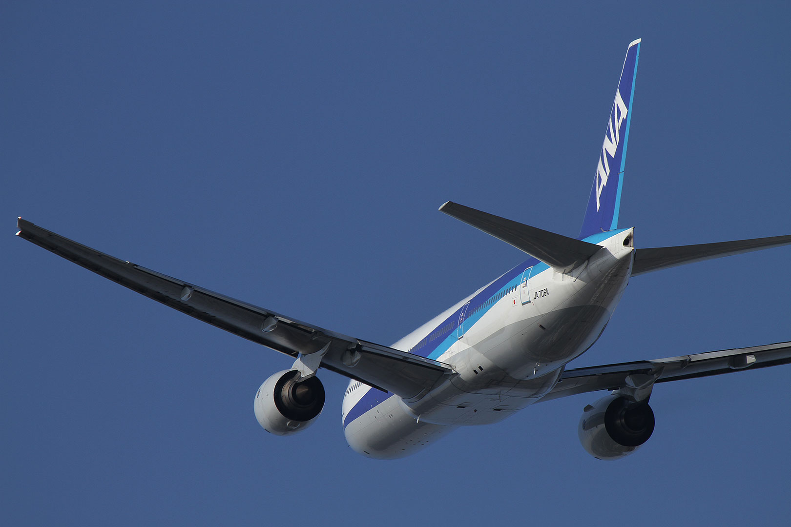 飛行機 （大阪空港、猪名川堤防、伊丹スカイパーク）_a0003166_22575972.jpg