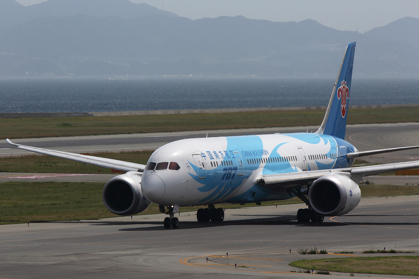 Ｂ７８７　（関空　５／６）_a0003166_2302743.jpg