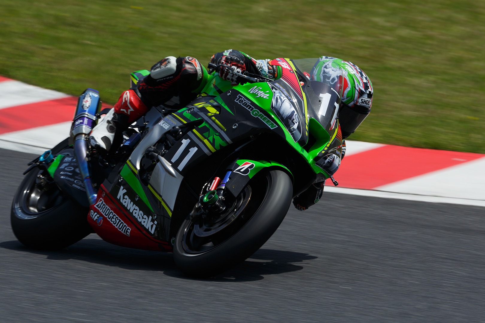 全日本ロードレース ＪＳＢ１０００（鈴鹿２＆４レース）_a0003166_23040638.jpg