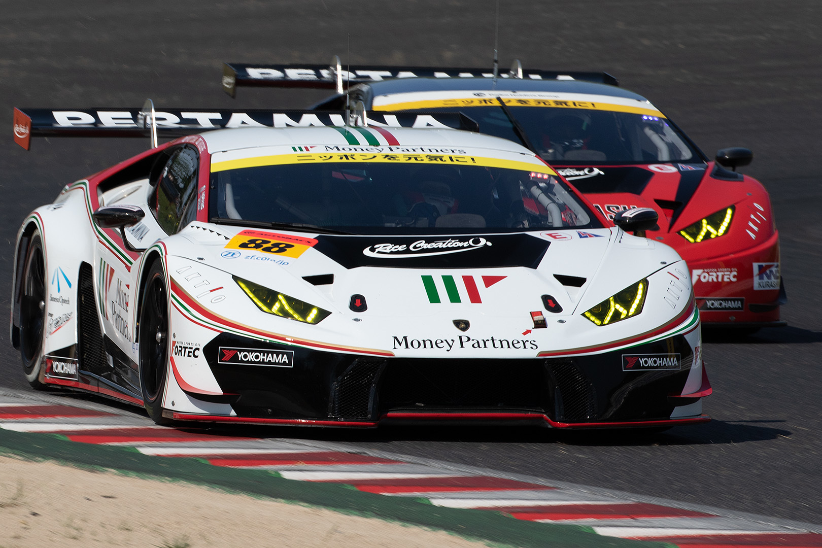 SUPER GT 鈴鹿 ＧＴ３００ １～１０位など_a0003166_23055802.jpg
