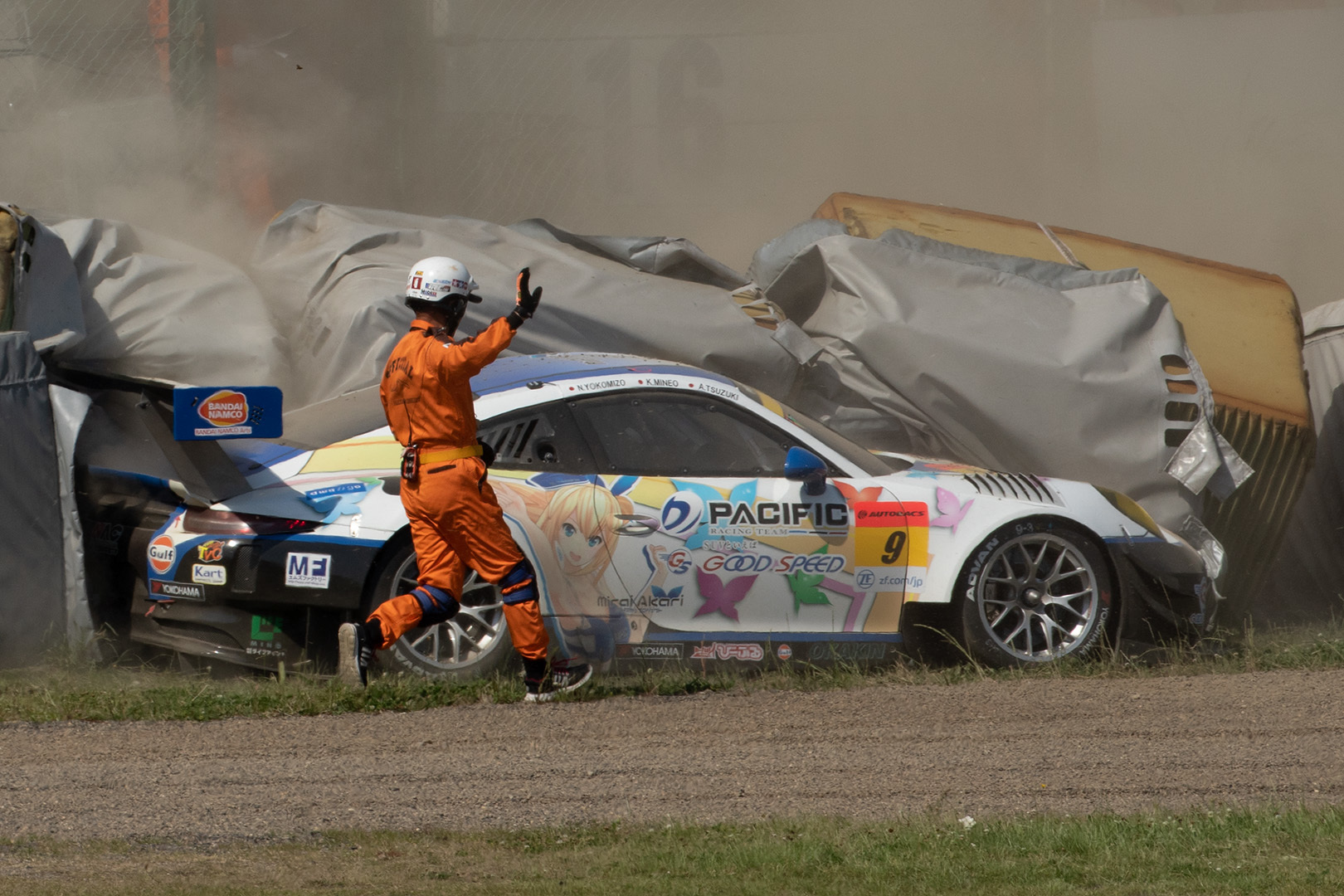 SUPER GT 鈴鹿 ＧＴ３００ １～１０位など_a0003166_23055857.jpg