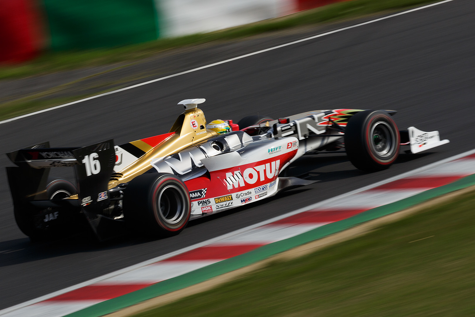 スーパーフォーミュラ （鈴鹿２＆４レース）_a0003166_23080652.jpg