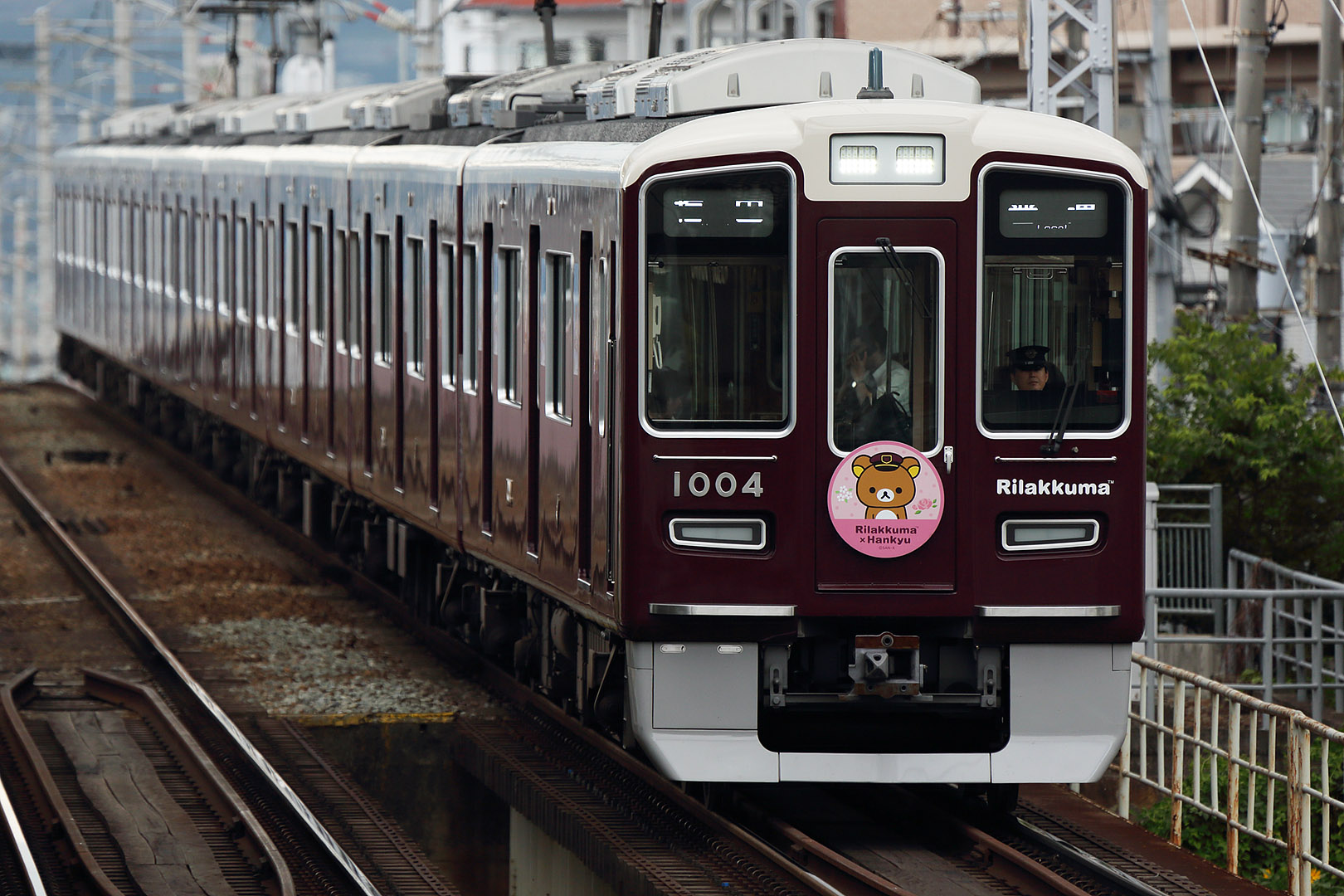 夏の阪急電車　リラックマ号 （神戸線、宝塚線）_a0003166_2328651.jpg