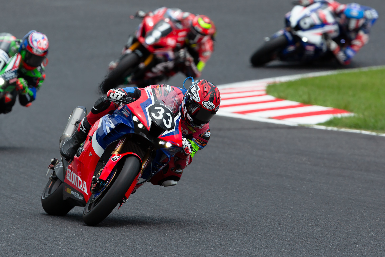 鈴鹿8時間耐久ロードレース その１_a0003166_23354349.jpg